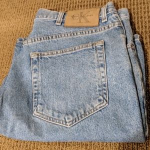 Calvin Klein denim shorts - size 34
